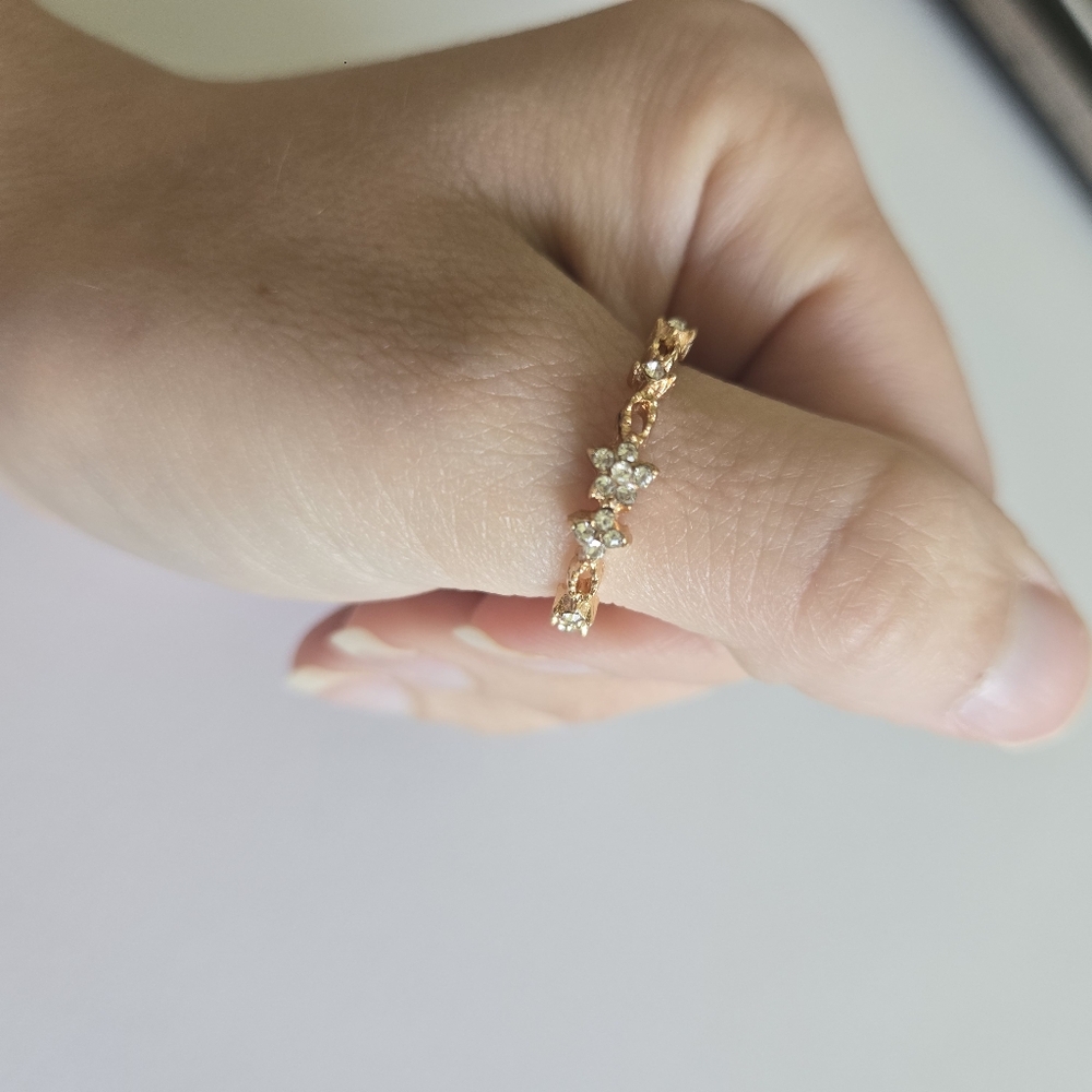 Elegant Gold Tone With Gems Flower Women's Ring New